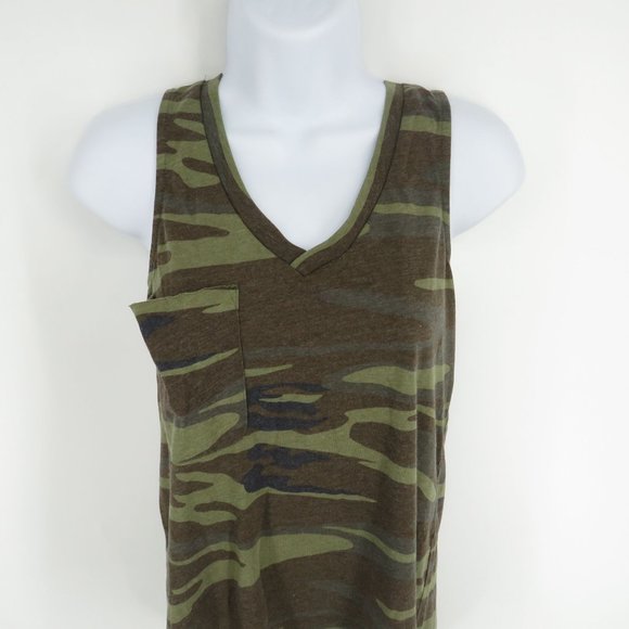 Members Mark Women's Camo V-Neck Tank Top Front Pocket Small NWT - Picture 3 of 4